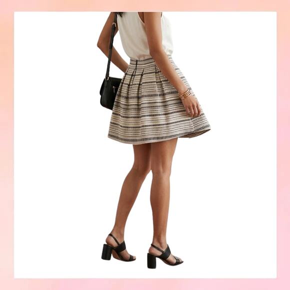 Freestyle Revolution Dresses & Skirts - Freestyle Revolution Pleated Geometric Ikat Print Mini Skirt Size M
